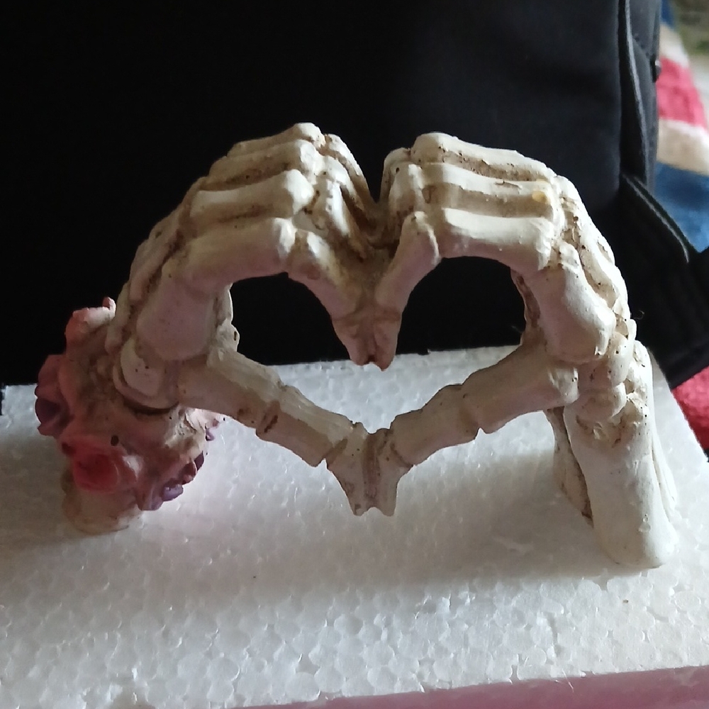 Skeleton Hands Heart Decor - White and Pink